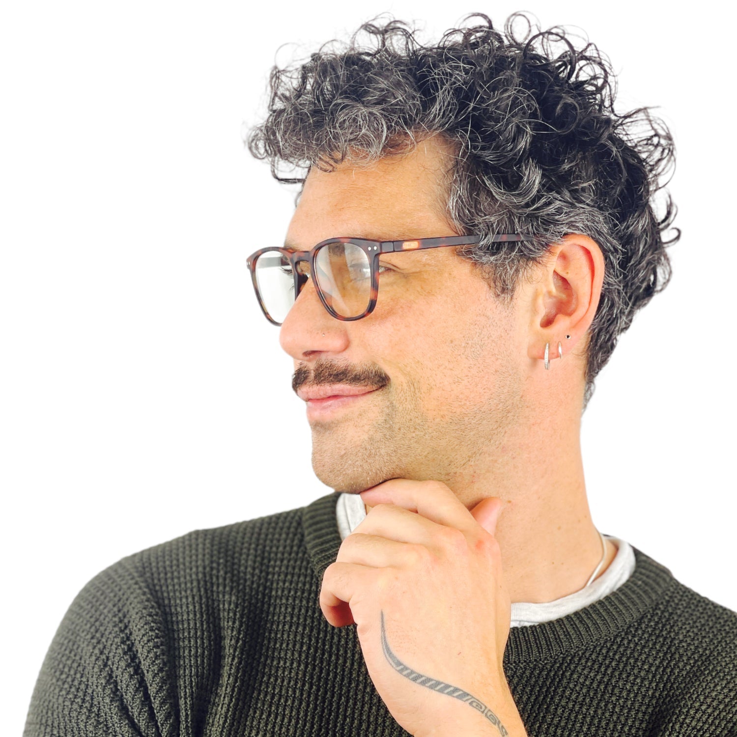 The Artist Gris Tort