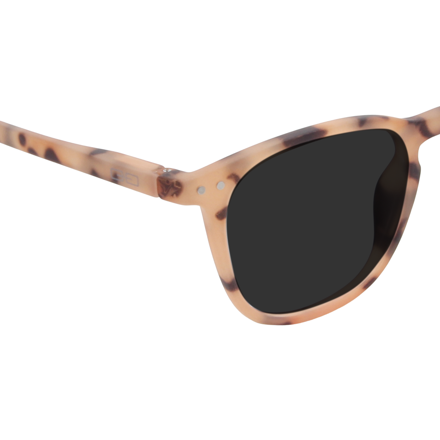 The Artist Tort Claro